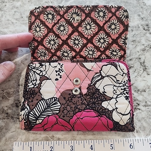 Vera Bradley Euro Wallet MOCHA ROUGE 10874-110 Retired Pattern brown pink - Picture 2 of 6